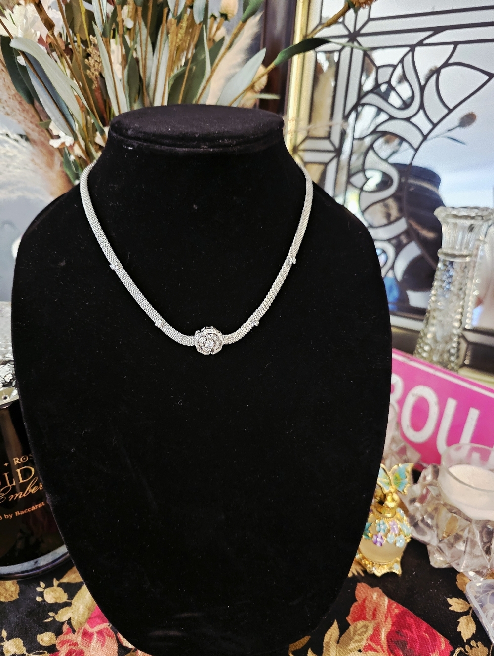 Rose in Rhinestone & Silver Chain